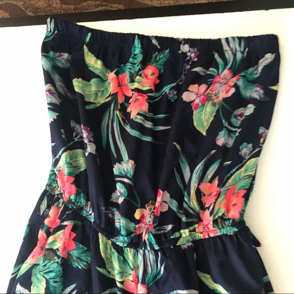 Hint of Blush tropical strapless jumpsuit - Picture 5 of 11